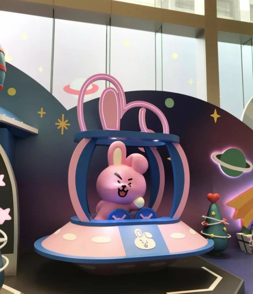 去香港看圣诞树攻略,香港中港城的圣诞树