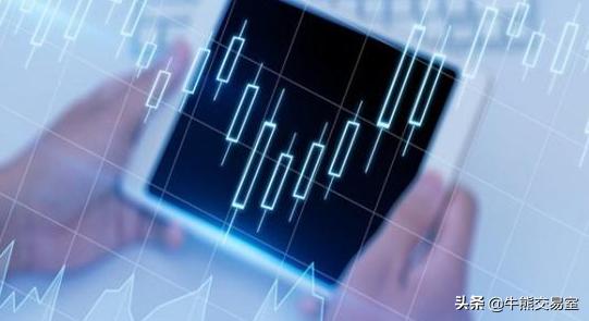 股市同时出现了市场底和政策底,股市见底估值低位提前进场