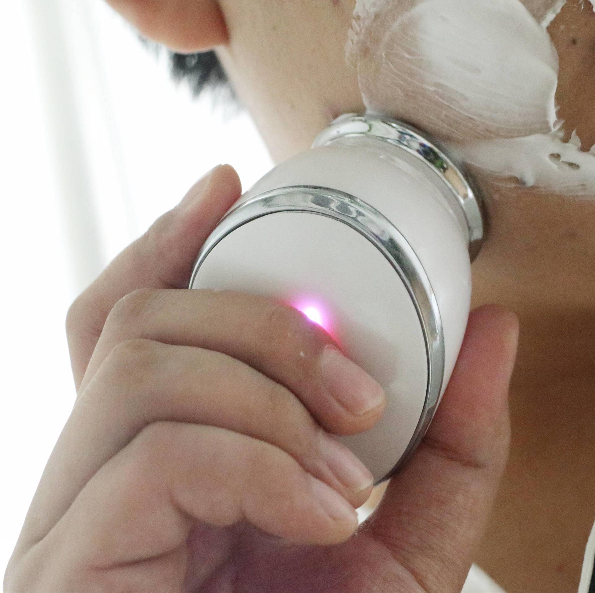 最好的美容仪送给最爱你的那个人，是男友，是女友，也是幸福在心