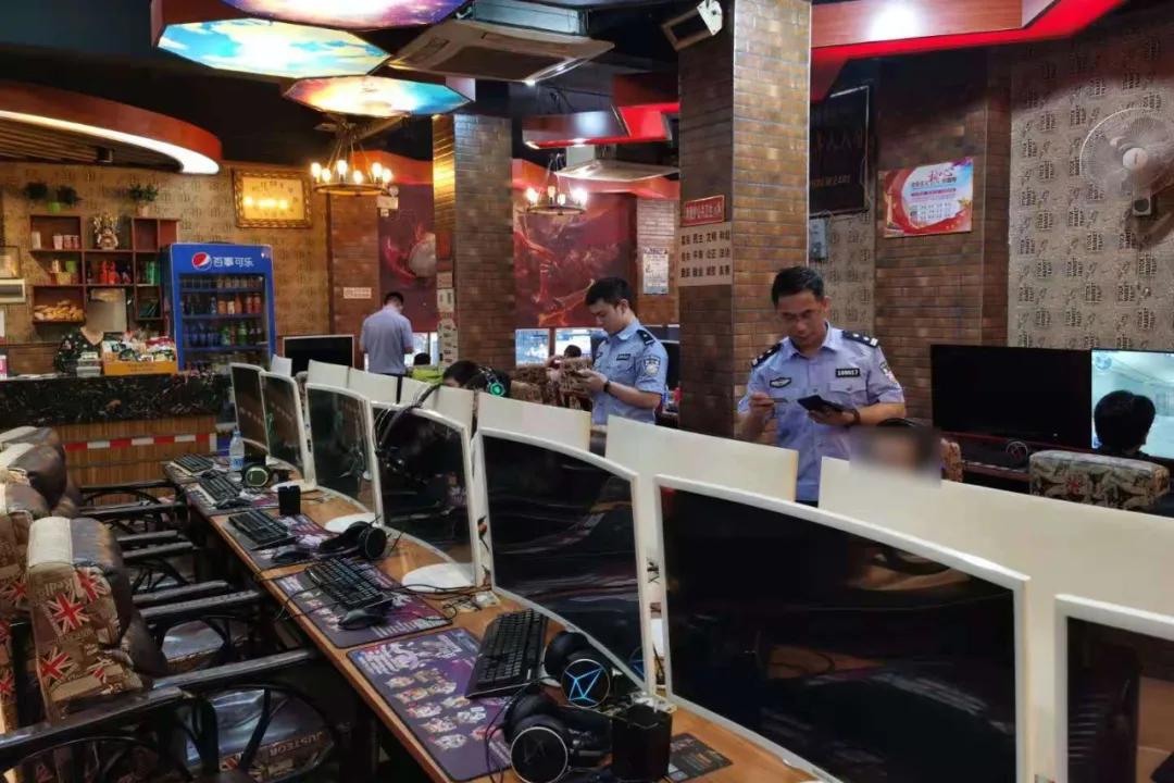 护航高考我们都是答卷人,护航高考第一天在追梦的路上