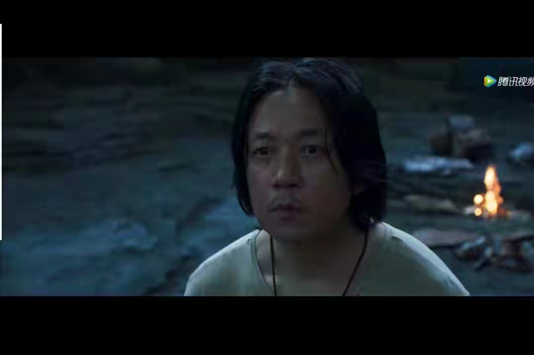 油腻大叔发型2020流行发型,40岁大叔雅痞风格侧背小卷发型