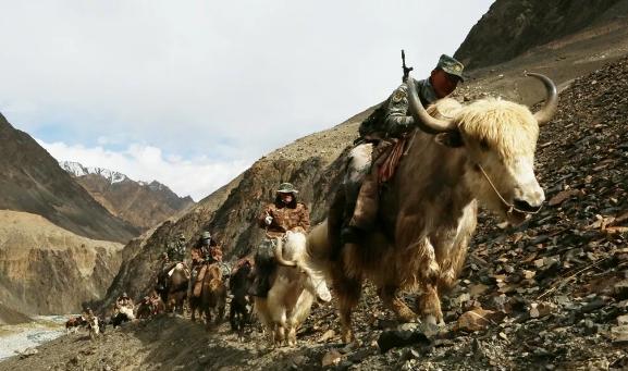 100张中国海防巡逻图,看哭了盘点中国军人的戳泪瞬间