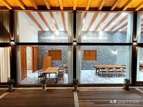 这个40岁大叔为钓鱼租下一座岛，改造破屋成海景房！