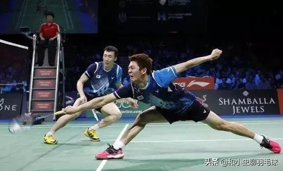 羽毛球捡球误区,羽毛球双打误区