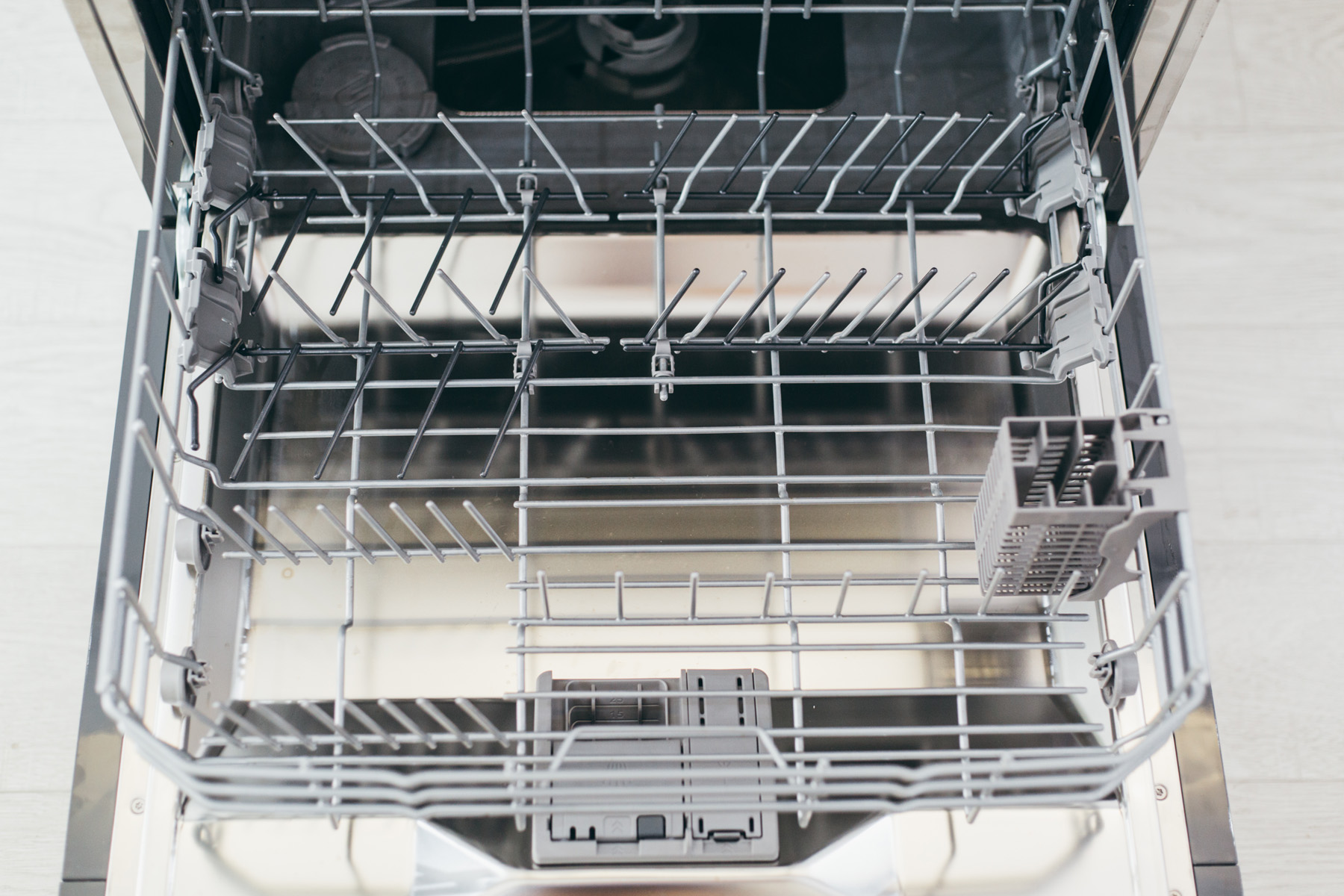 西门子嵌入式洗碗机怎么样拆装,嵌入式西门子洗碗机安装效果