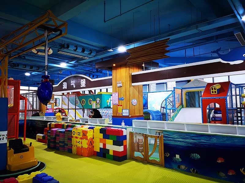 开室内儿童乐园加盟店多少钱,开儿童乐园加盟好还是自己开好