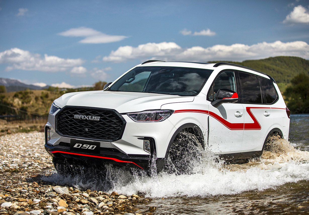 暴雨围城买不起霸道这四款20万级带大梁的四驱车帮你渡劫