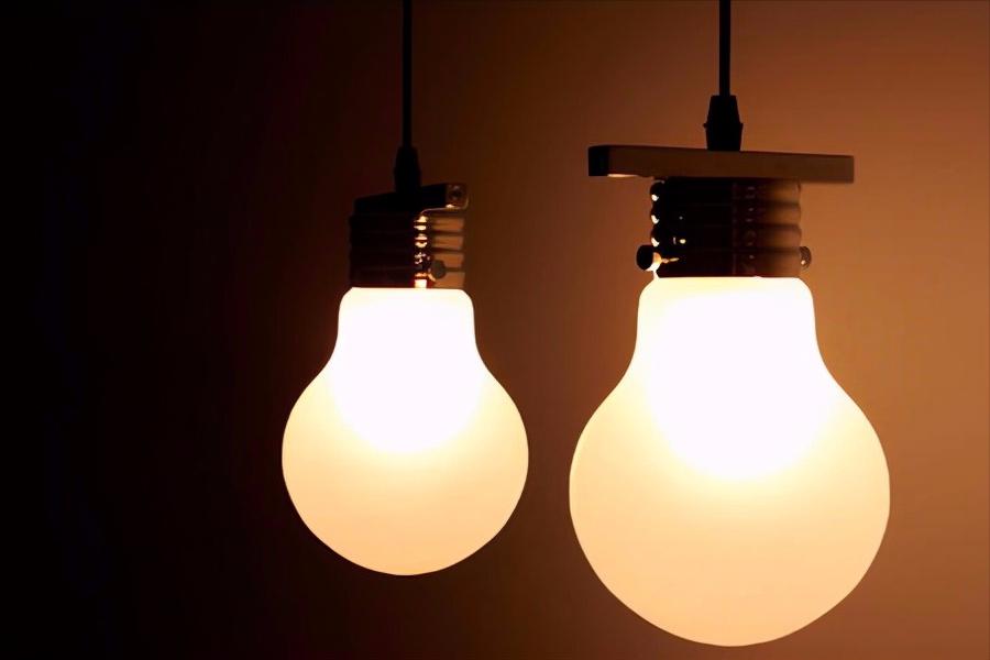 电发出来不用是不是就浪费了,电可不可以反复利用