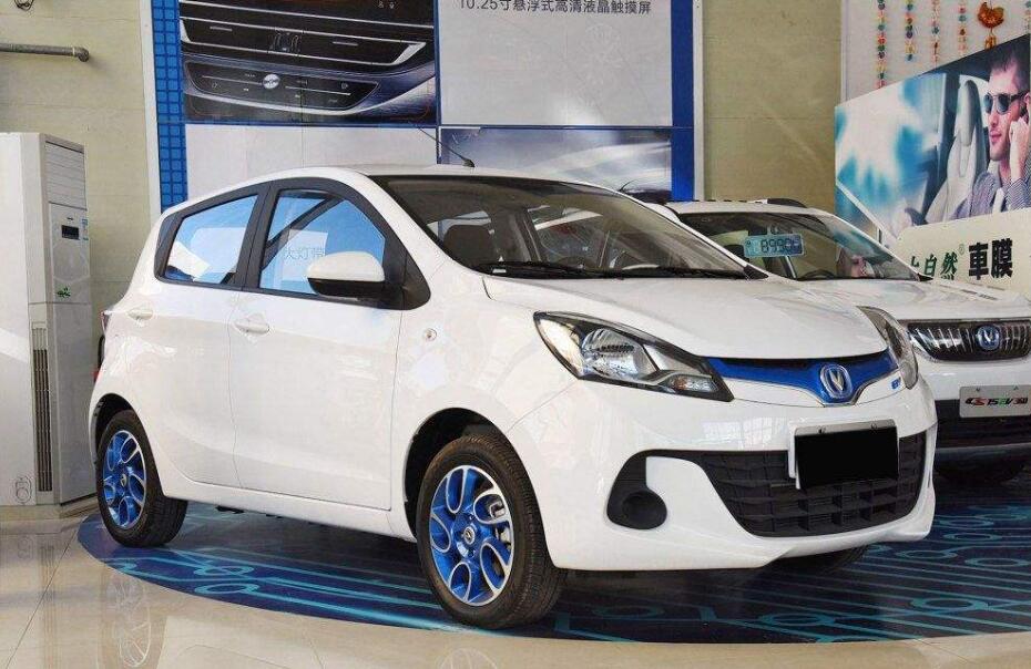 长安奔奔miniev国民版,长安奔奔ev400公里