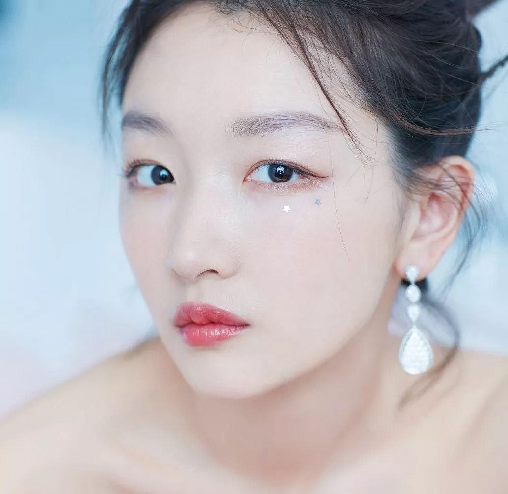 肿眼泡眼妆怎么画不贴假睫毛,内双肿眼泡怎么画眼妆舞台妆