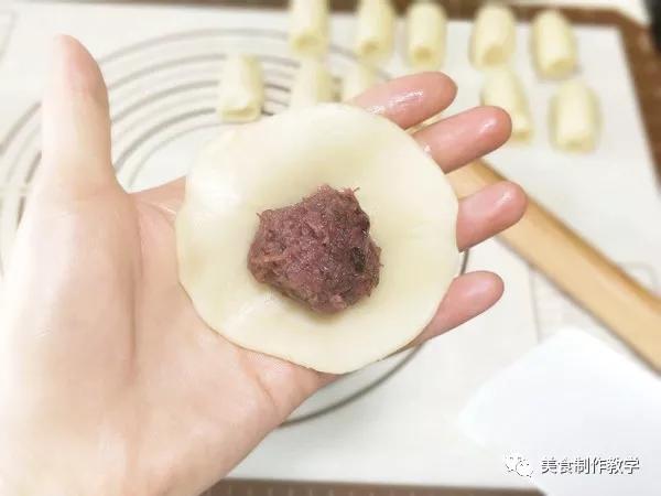 老爸的食光鲜花饼的做法,发面玫瑰花饼的美食做法