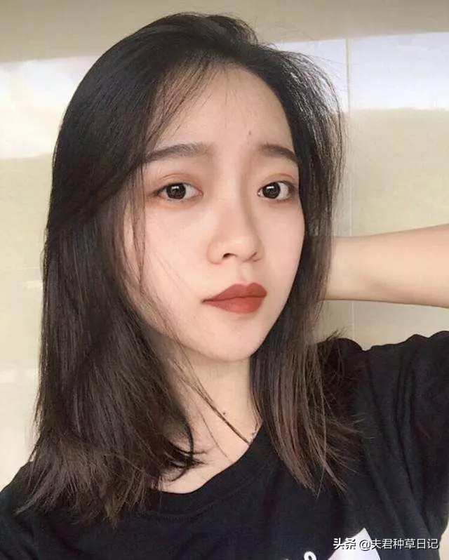 每天涂口红的女生10年,女生涂口红会有什么变化