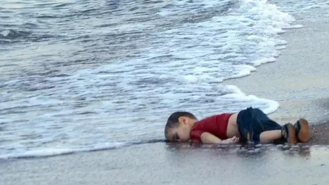 刷爆朋友圈的漫画图片,心碎漫画图片