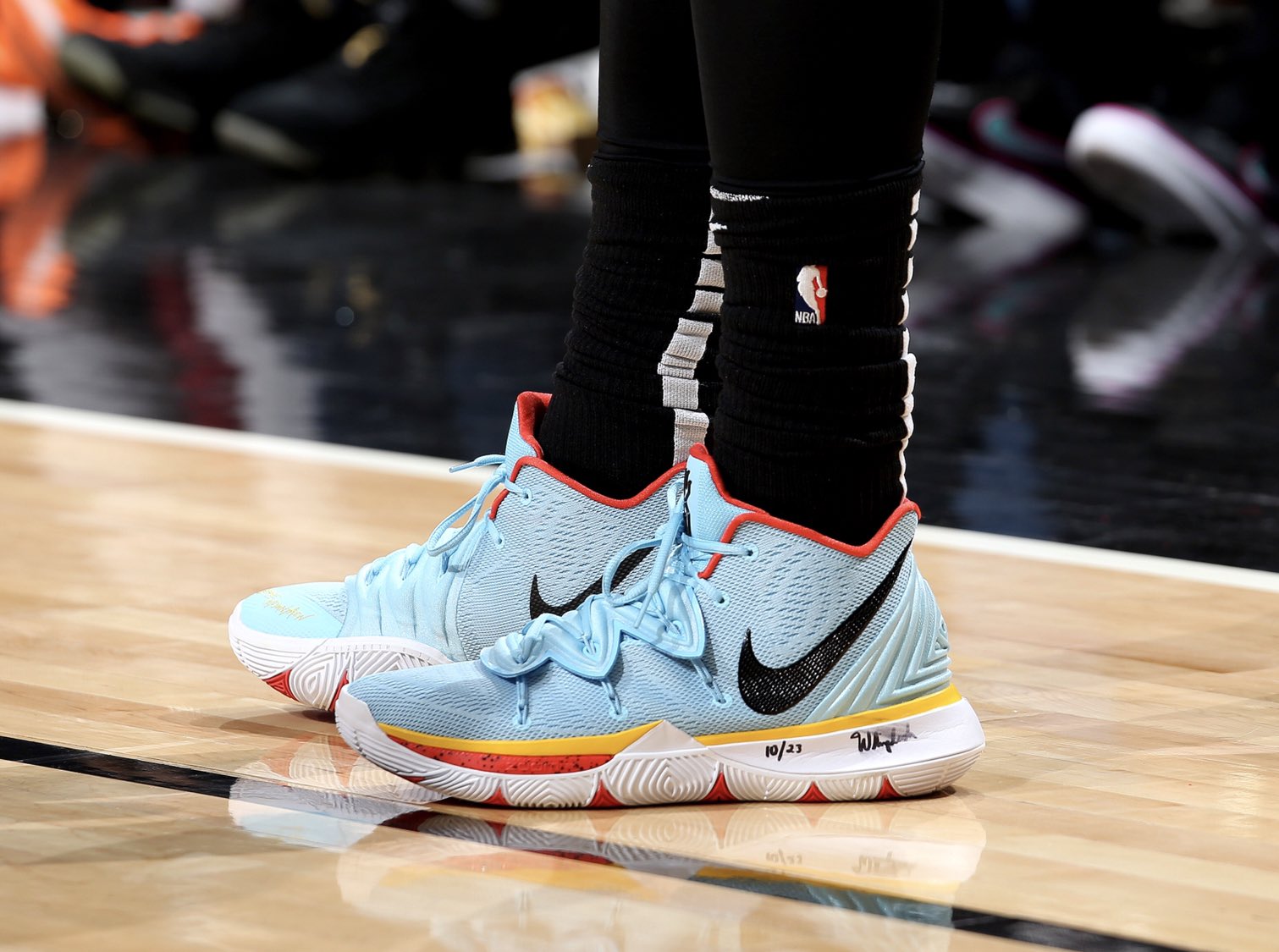 韦德的最新战靴,盘点nba上脚球鞋欧文