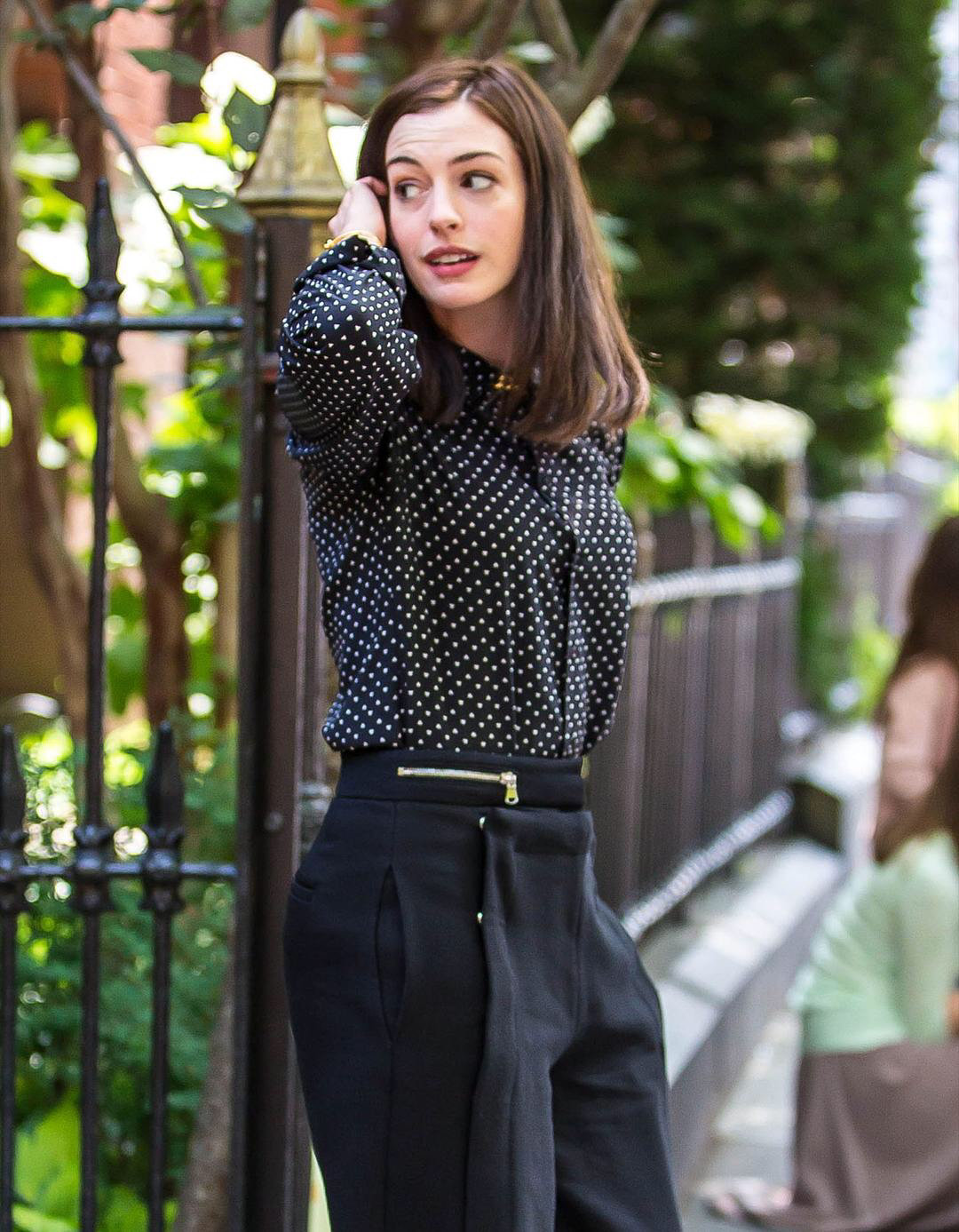 过了4年，《实习生》带着它的“gentlewoman”穿搭，又火回来了