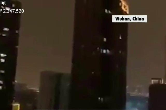 郎朗吉娜夫妻三重奏完整,郎朗夫妇四手联弹