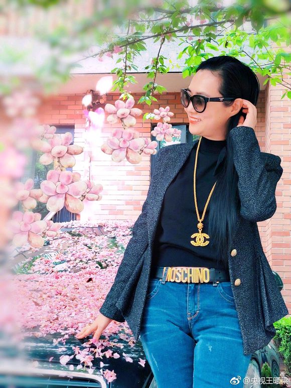 岁月不饶人抖音最火版女声,岁月不饶人女版