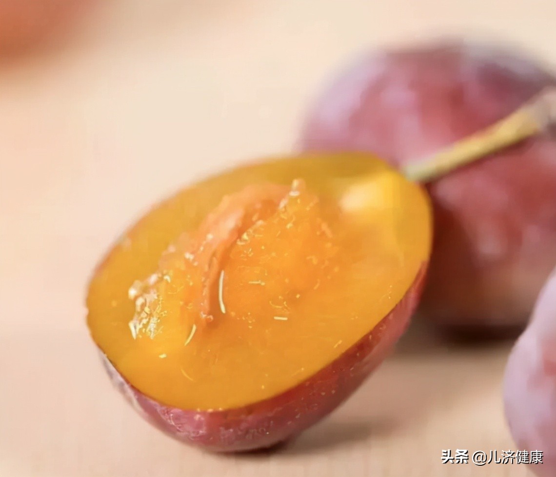 閰搁吀鐢滅敎鐨勬按鏋滃疂瀹濊兘鍚冨悧,灏忓鍚冮吀閰哥敎鐢滅殑姘存灉