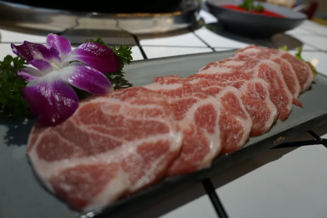 足球和火锅的话题,火锅与足球