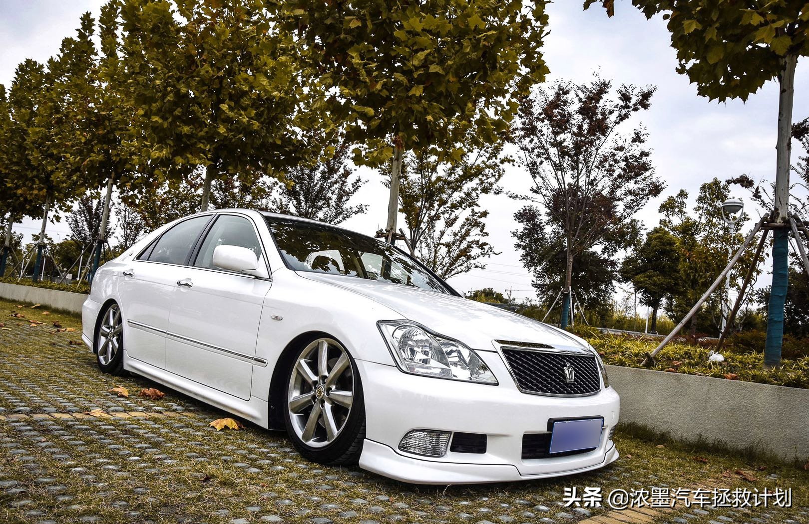 日系五菱之光,日系最好的三款车丰田皇冠