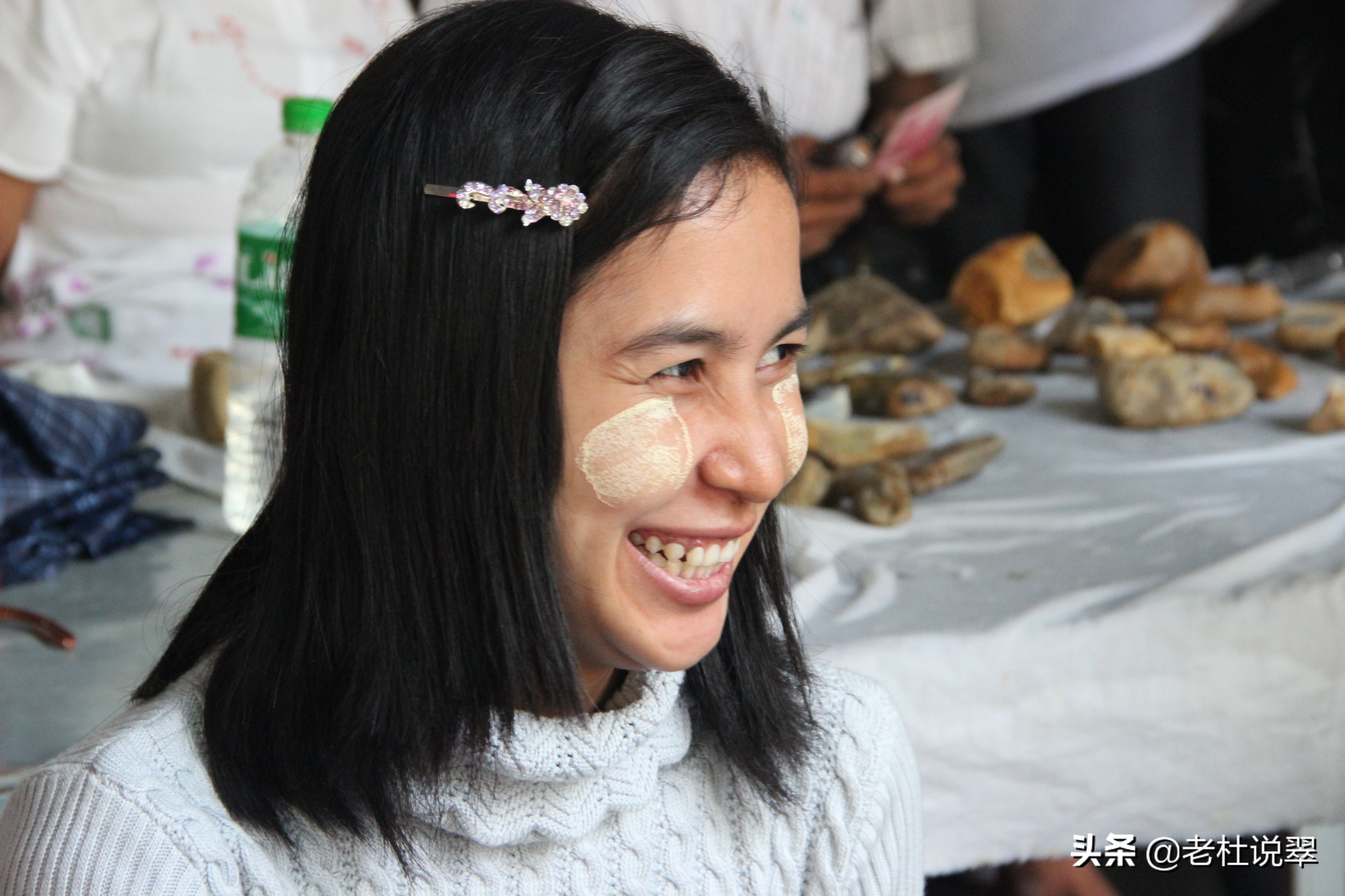 90年代瑞丽翡翠市场,云南瑞丽德龙翡翠市场