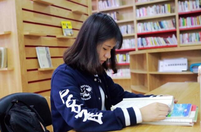 适合女生月薪过万以上的工作专业,未来待遇较好的专业适合女生