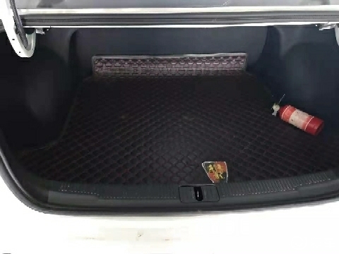 5-6万的自动挡新车荣威i5,花2万六买个19款荣威i5手动值得吗