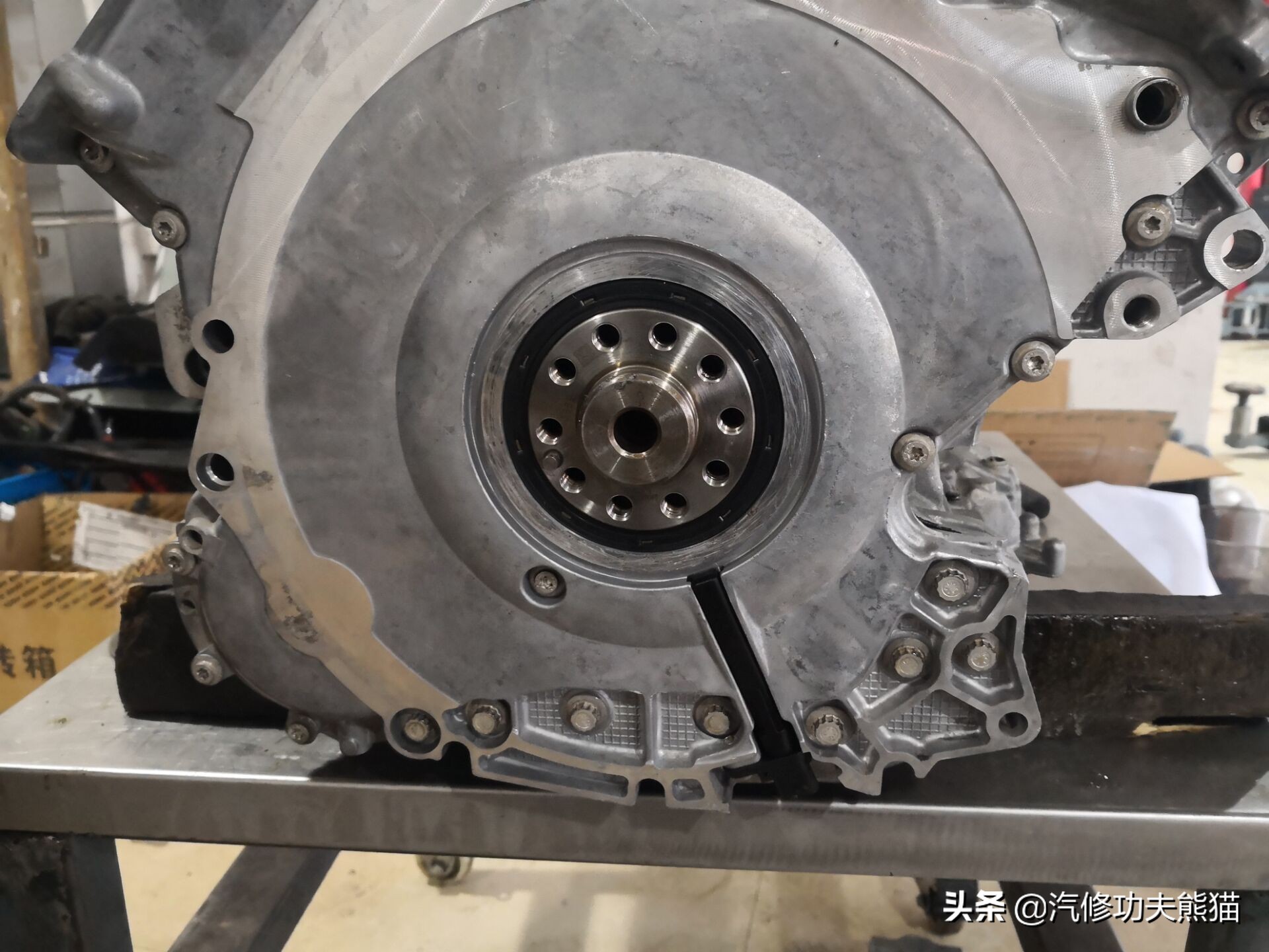 只因修烧机油却被人修到残废！4S拒修！一台奥迪Q7的重生路