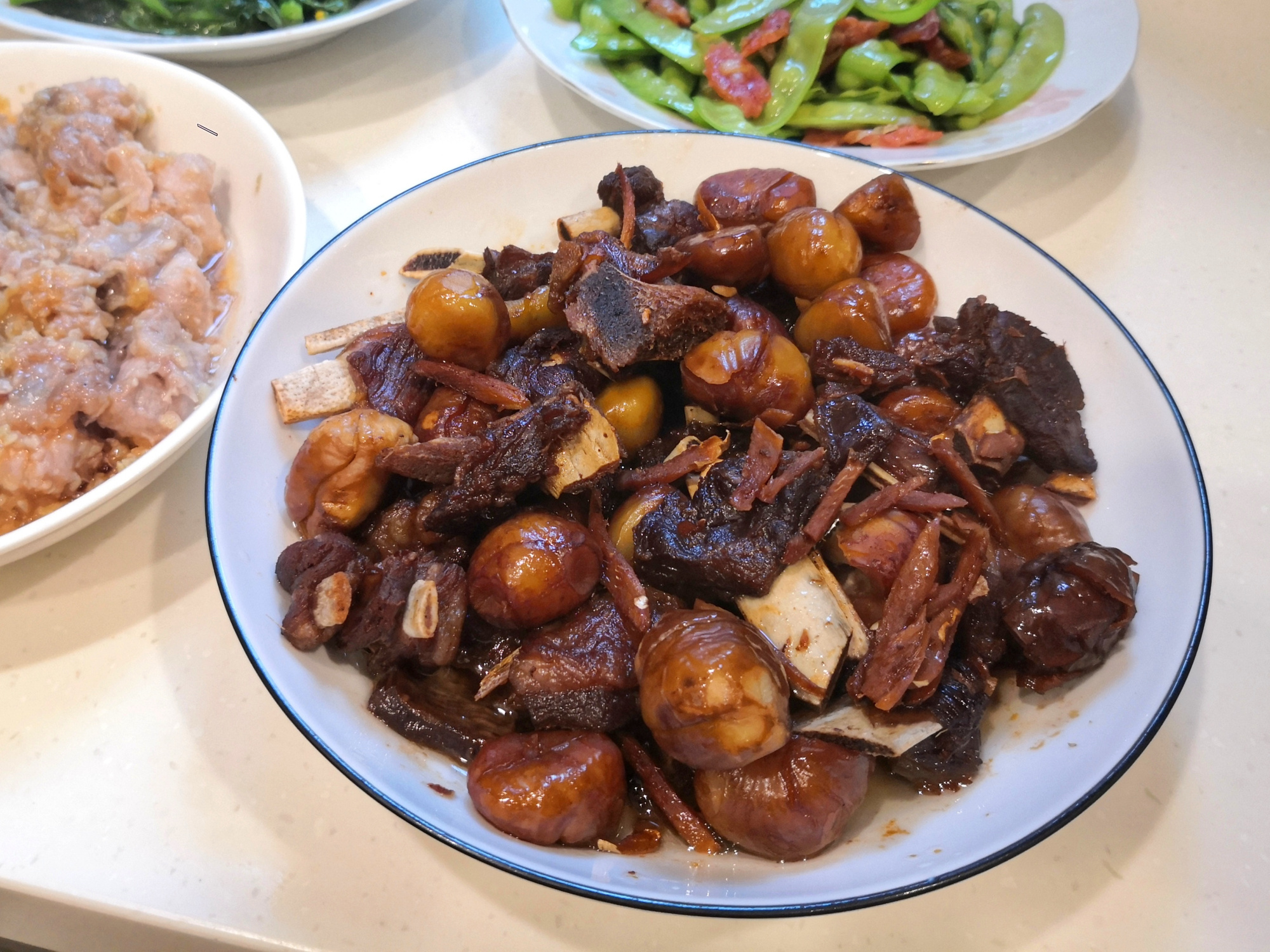 放假回家就给妈妈做三菜一汤,婆婆做的一家五口晚餐四菜一汤