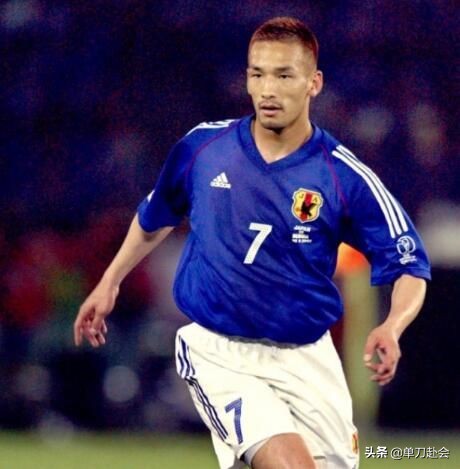 外媒评21世纪最佳阵容足球,英媒评选足坛历史前十