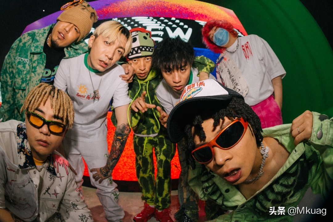 嘞是我和我兄弟哩名曲 |《OH MY GOSH》乐评