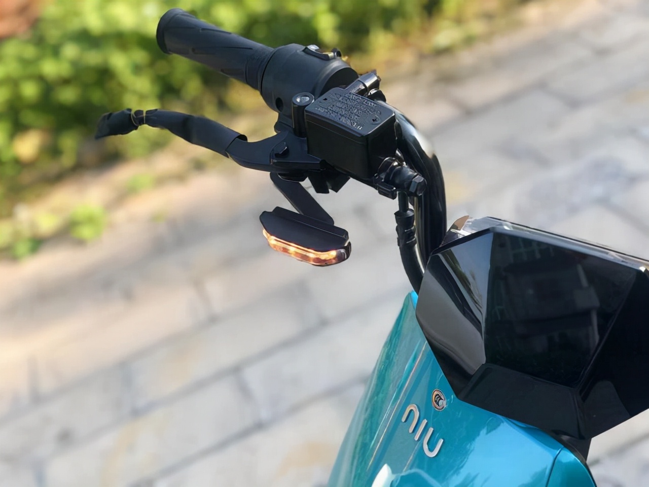 买车送头盔是哪款,买头盔送骑行服套装