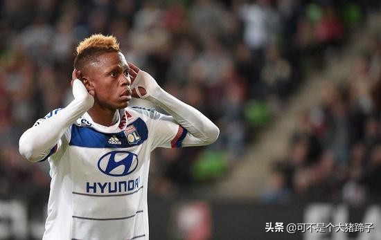 银球妖人头球,比c罗还逆天的头球