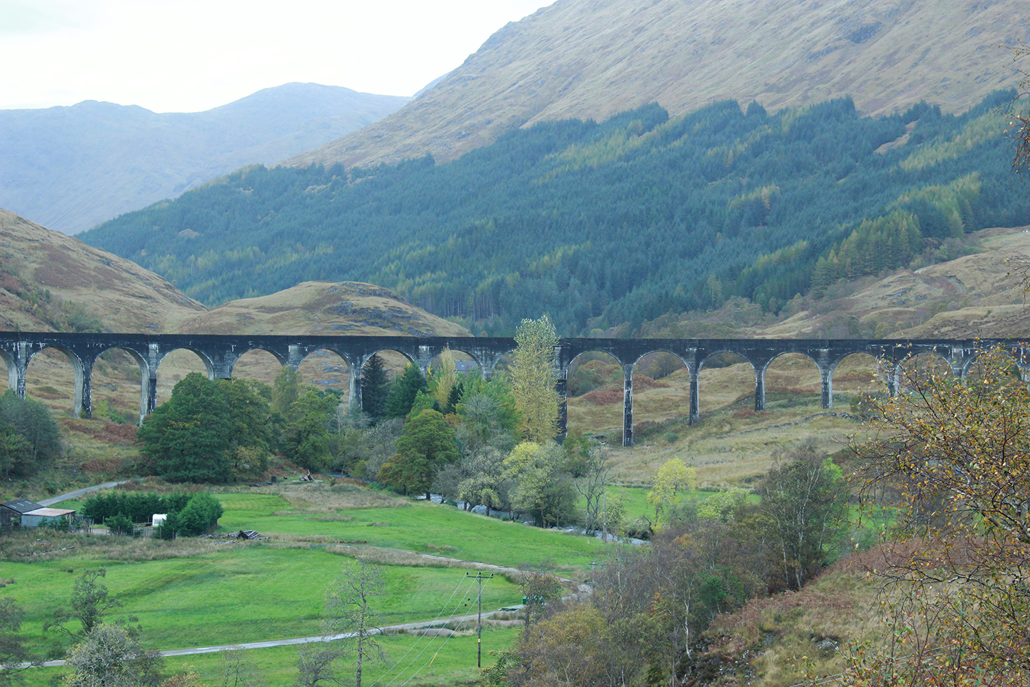 出国学服装设计好吗,出国留学申请学校需要哪些材料