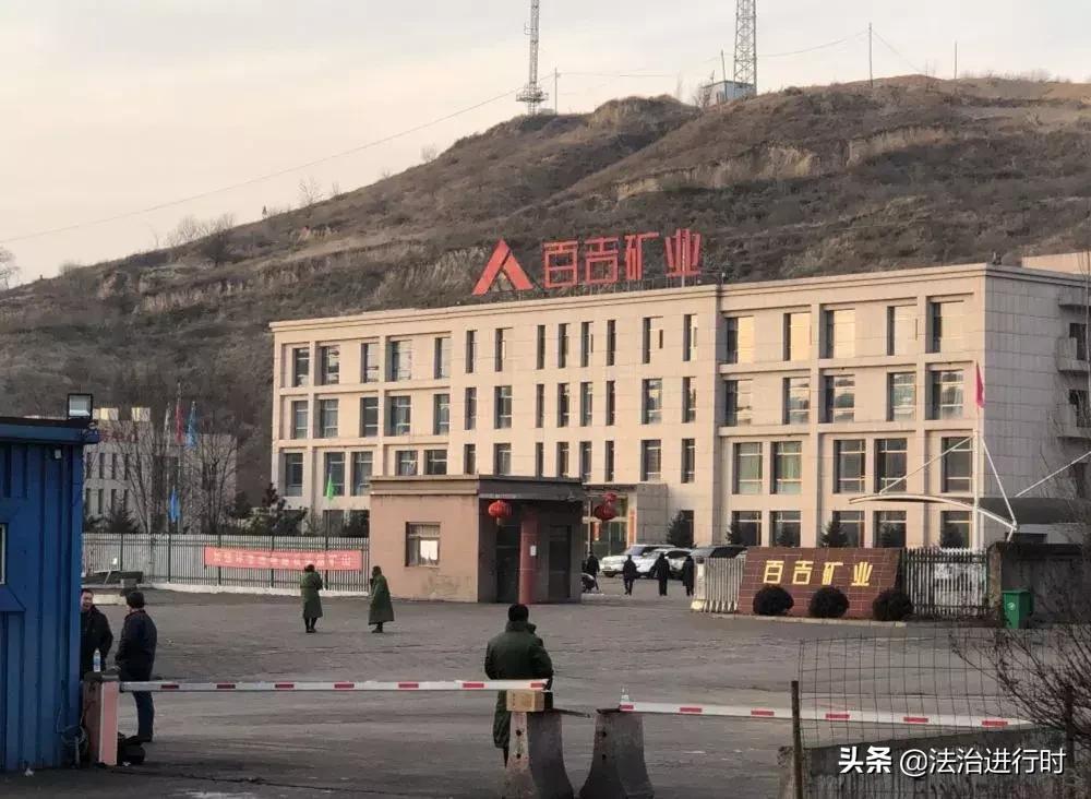 女子用热水泼公交车司机,女乘客向公交司机泼热水处理结果