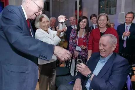 戴15美元手表,戴15块钱的手表