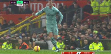 拽头发+爆铲！穆帅让曼联变身“疯狗”SM动作惹众怒