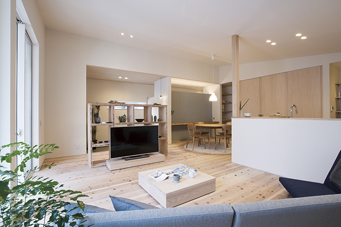 最美露台阳光房花园,灯光下的露台花园温馨又治愈