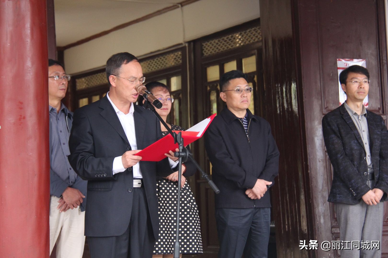 丽江最具文化底蕴的校园书店开业了！建于清末丽江府中学堂旧址