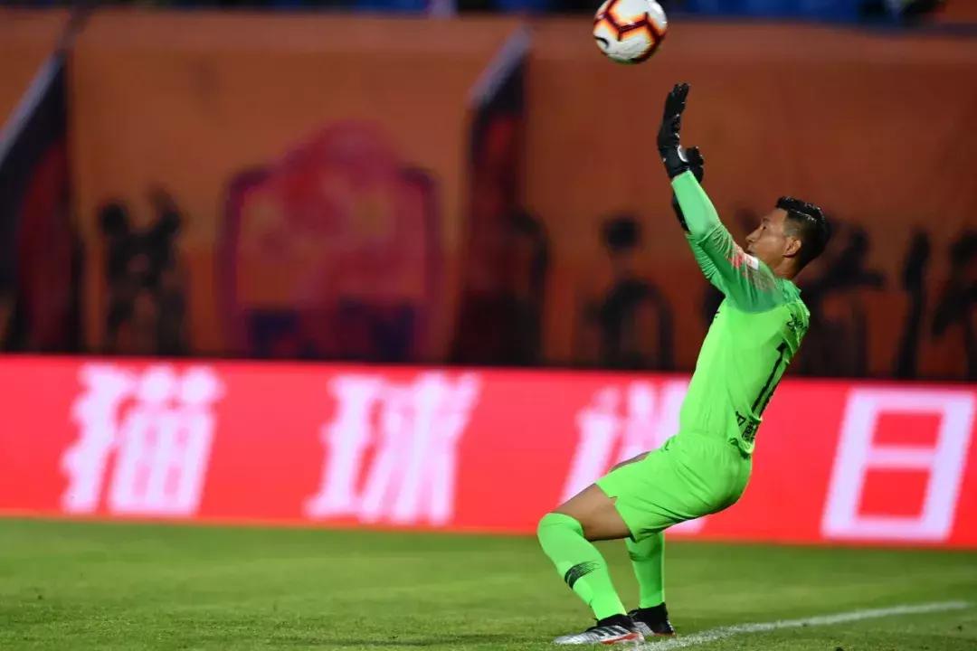 巴普蒂斯唐建功，埃弗拉锁定胜局！武汉卓尔客场2:0力克北京人和