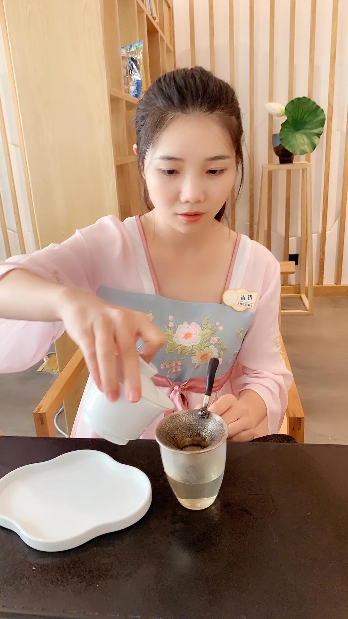 来张家界需要玩什么,来张家界旅游带什么东西比较好