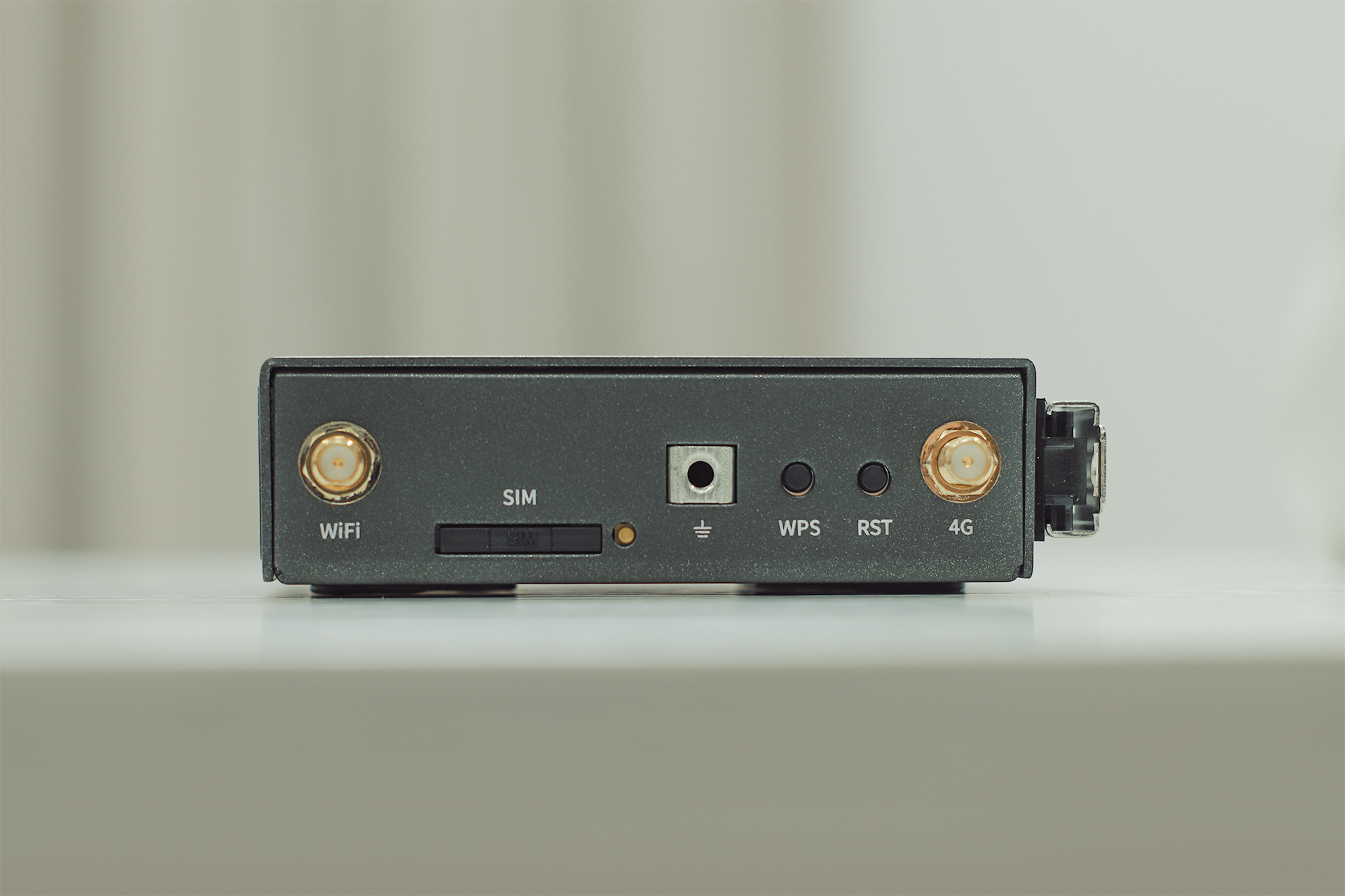 不拉宽带不用无线怎么上网,蒲公英R300A工业路由器