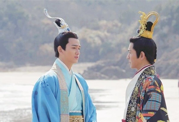 屈原被楚怀王流放到了哪里,屈原为什么不被国君重用