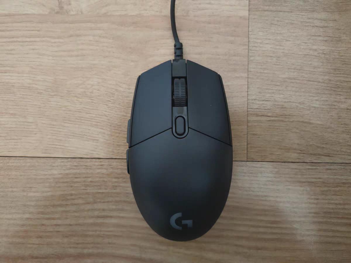 鼠标罗技g102和罗技g502怎么选,罗技g102鼠标玩apex灵敏度多少