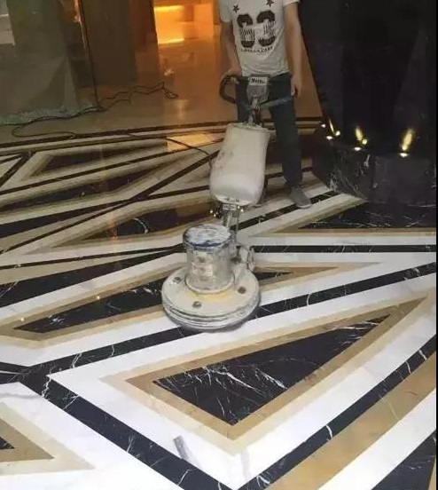 大理石台面翻新打磨流程,大理石翻新全过程