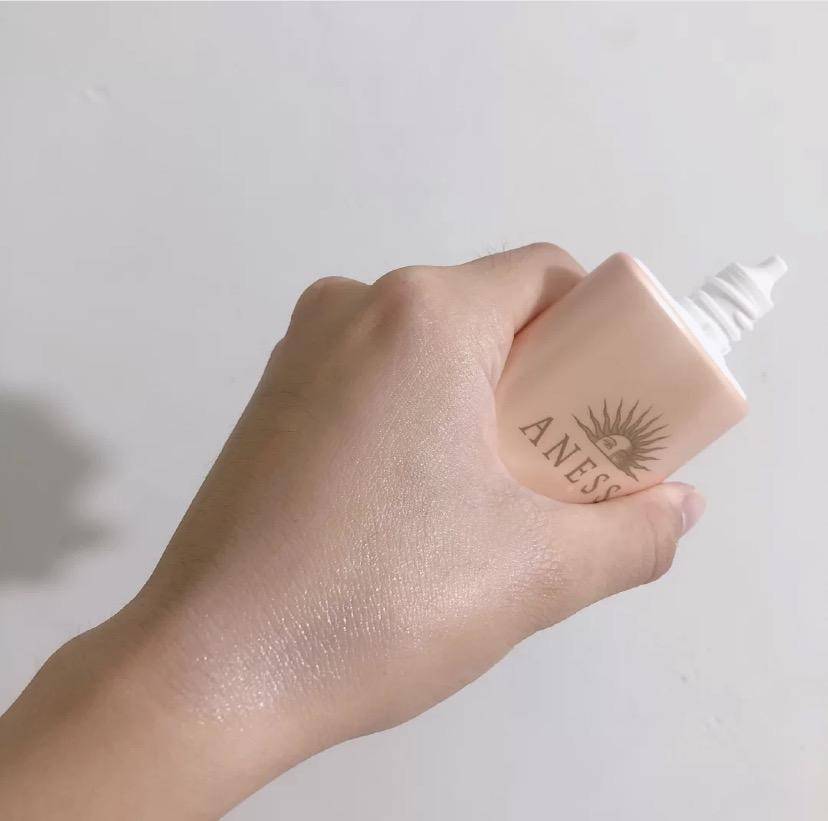 安耐晒适不适合敏感肌用,安耐晒金瓶防晒喷雾适合敏感肌嘛