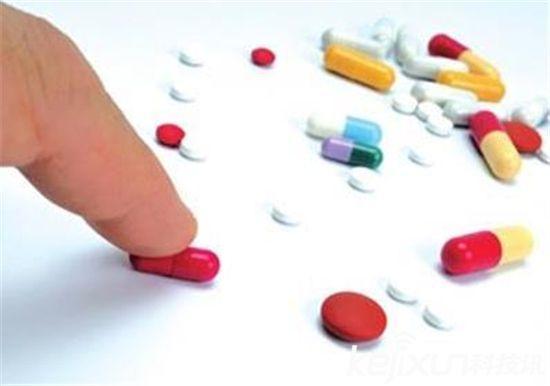 避孕药男性吃了有什么功效,男性吃避孕药会导致脱发吗