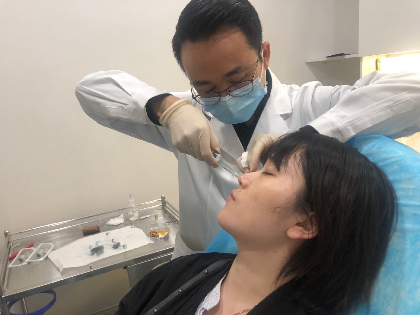 玻尿酸女王赵燕出生年月,玻尿酸女王赵燕个人资料