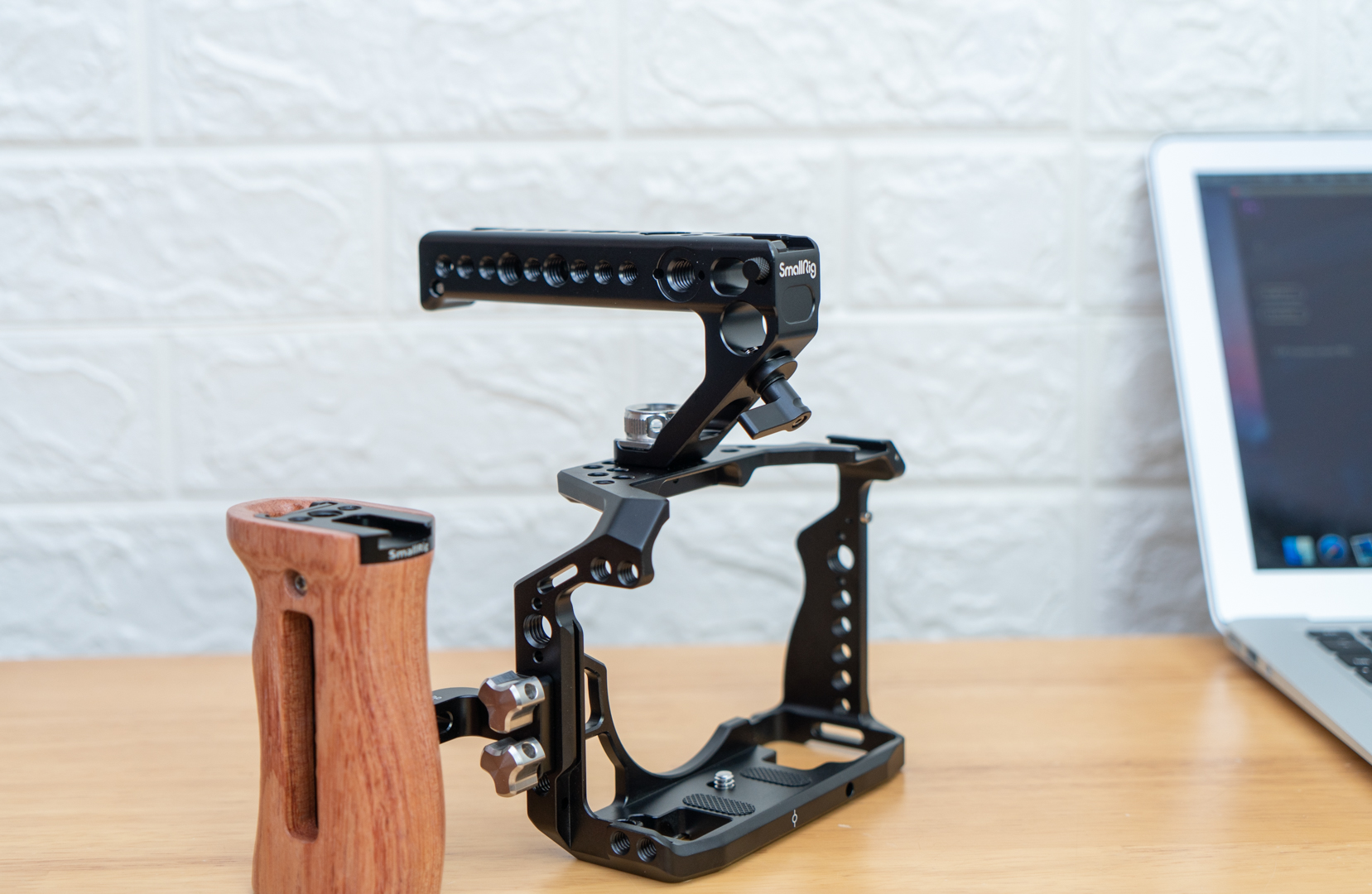 斯莫格相机兔笼上手体验,相机加兔笼需要必备的配件