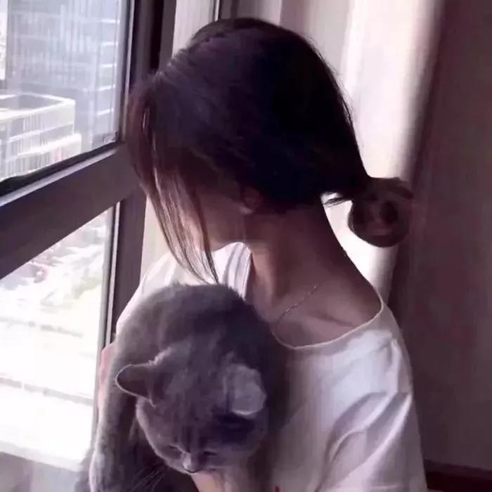 闺蜜基友开黑头像|空白的纸上，有过泪的划痕